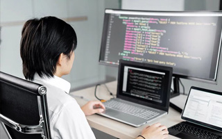 宜昌 ,php声明和调用变量的符号是什么？